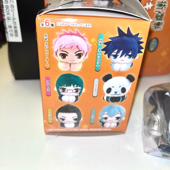 Jujutsu Kaisen Panda hug plush keychain - Picture 5 of 5